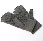 Arthritis Compression Gloves - Image 4