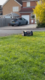 LawnMaster VisionCut Pro - Robot Lawn Mower Without Perimeter Wire + Grass Trimmer and 2 Batteries - Image 11